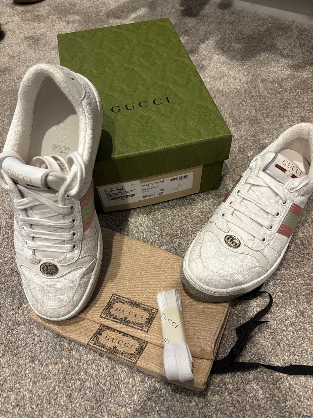Gucci White Leather Low-Top Sneakers with Pink & Green Stripe